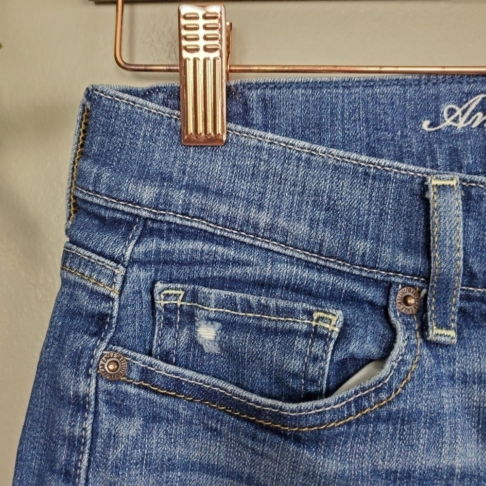 American Eagle Shortie Hi High Rise Denim Medium Wash Jean Shorts AE 4 90s - Picture 4 of 9